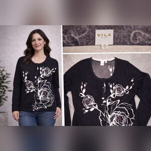 VILA Black Floral Button-Up Sweater with White and Burgundy Accents